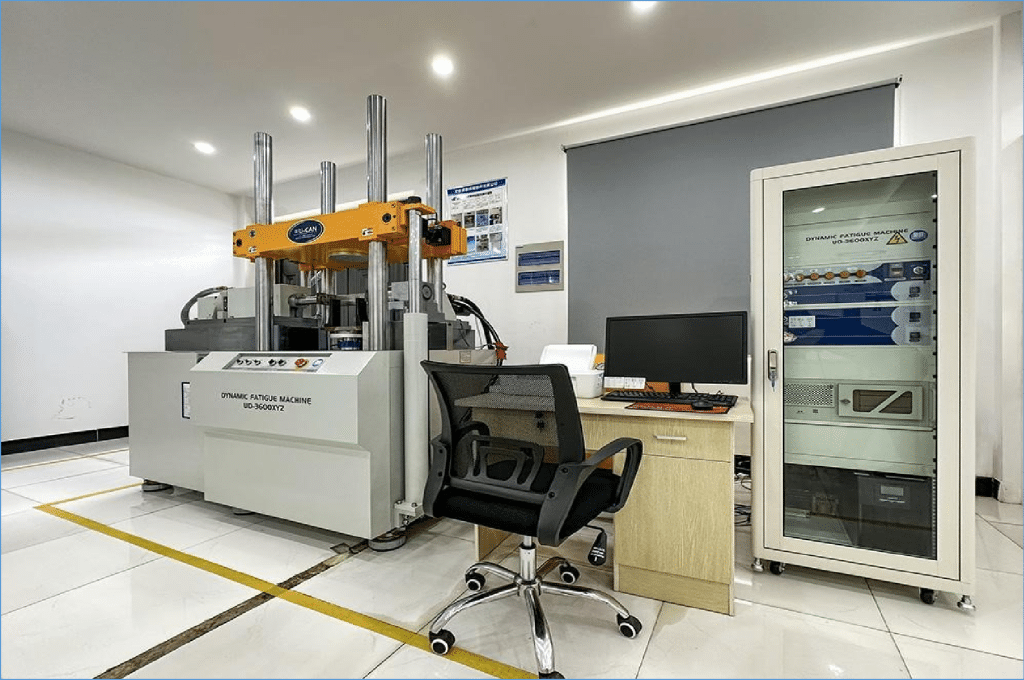 Three Axis Fatigue Testing Machine
